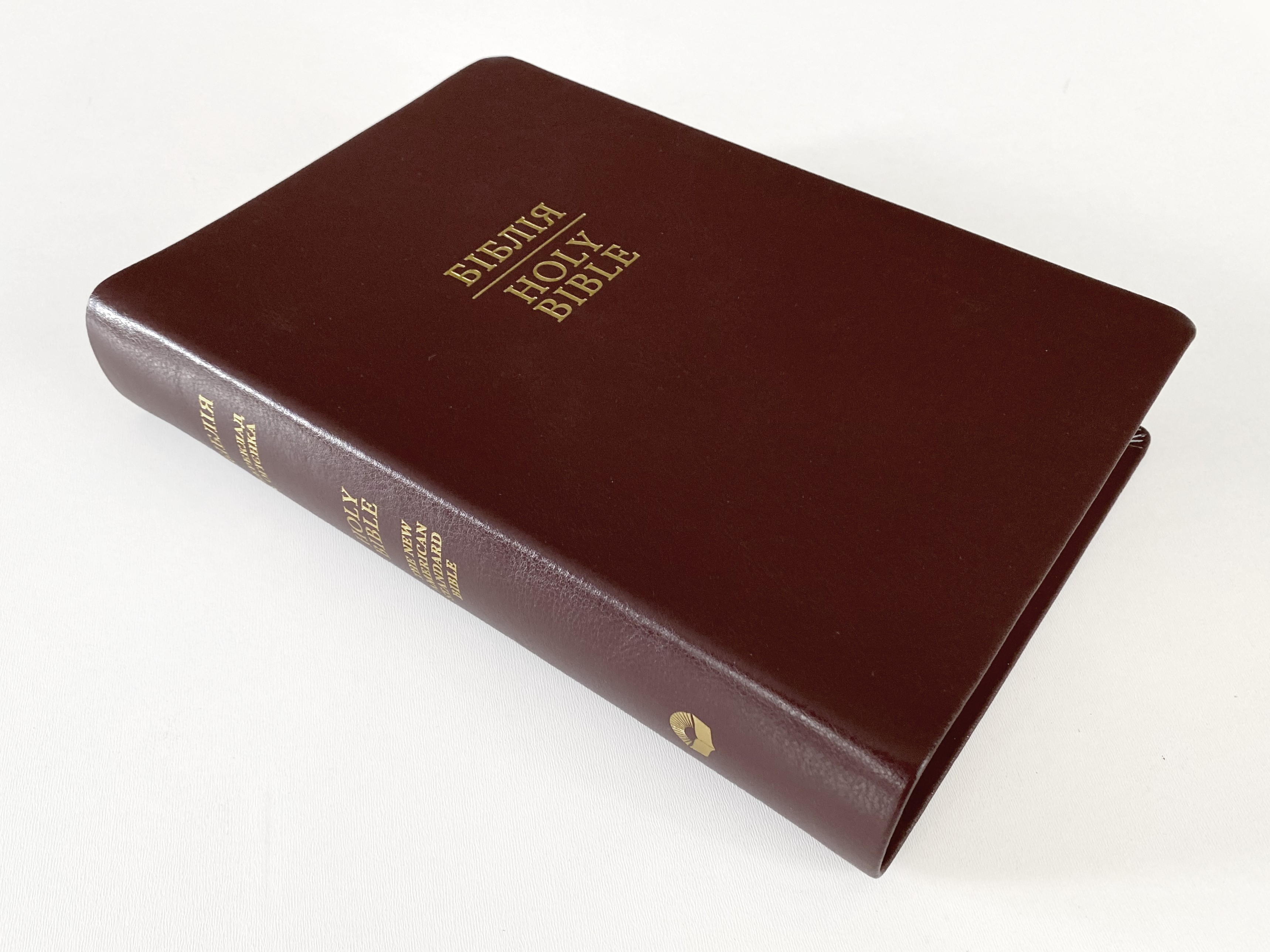 БІБЛІЯ/HOLY BIBLE, 17х24 см.